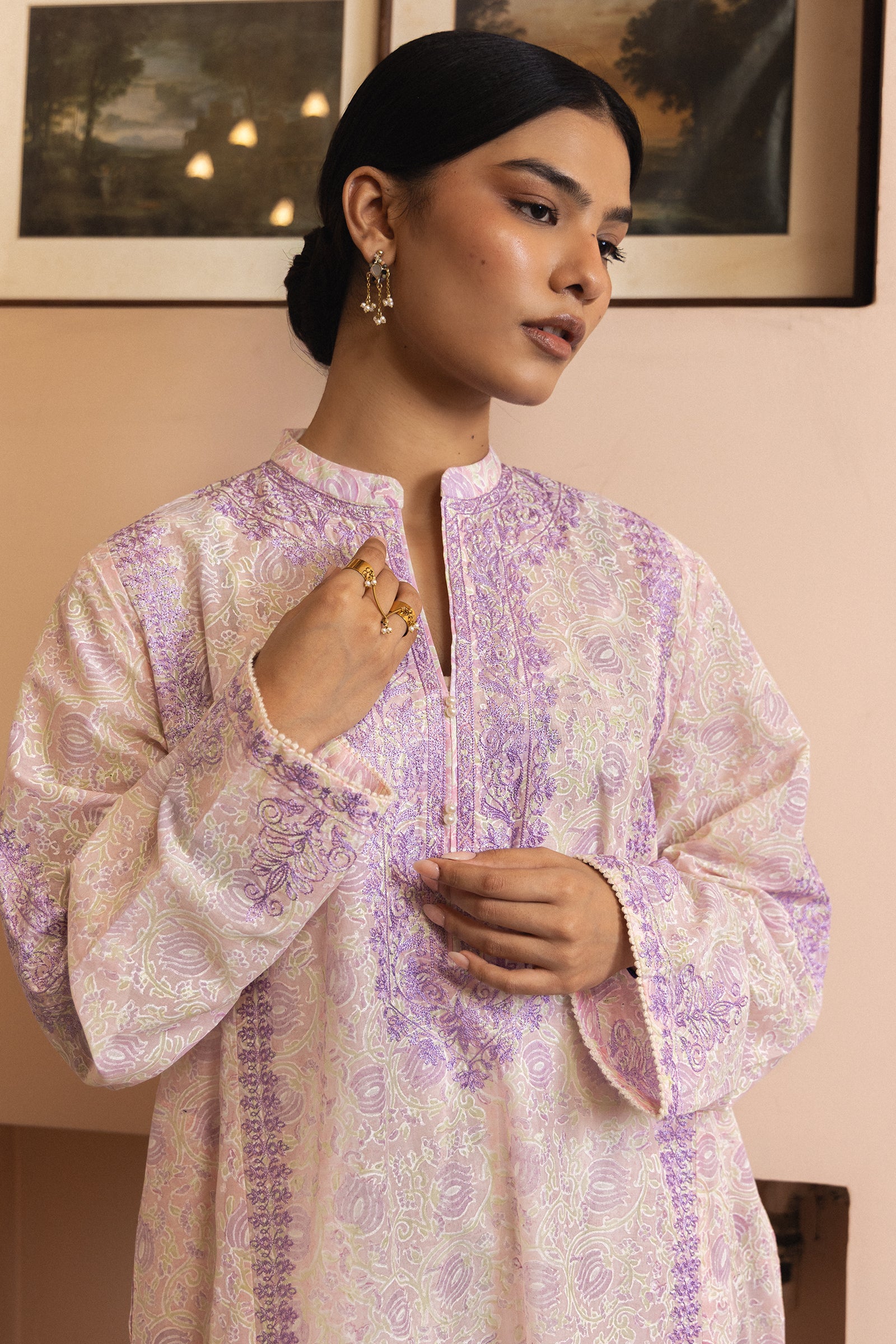 Zara Ramdhani Roshan – Zara Shahjahan Intl.