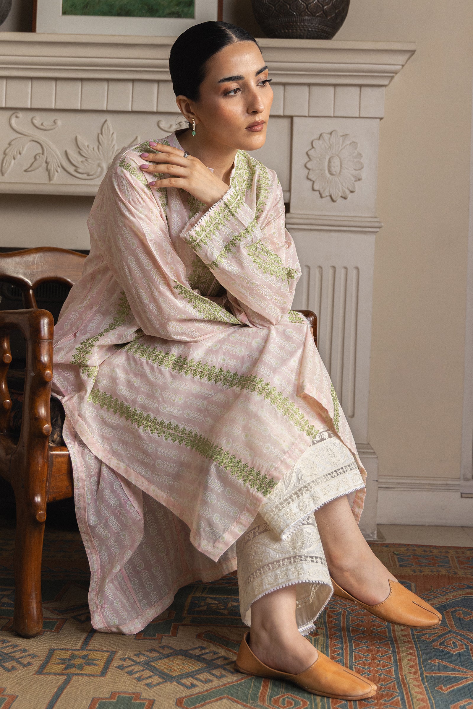 Zara Ramdhani Raahat – Zara Shahjahan Intl.
