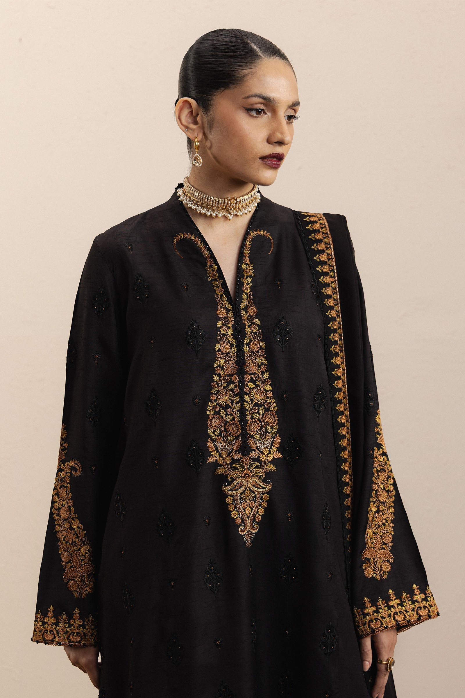 Zara Ramdhani Raat Rang – Zara Shahjahan Intl.