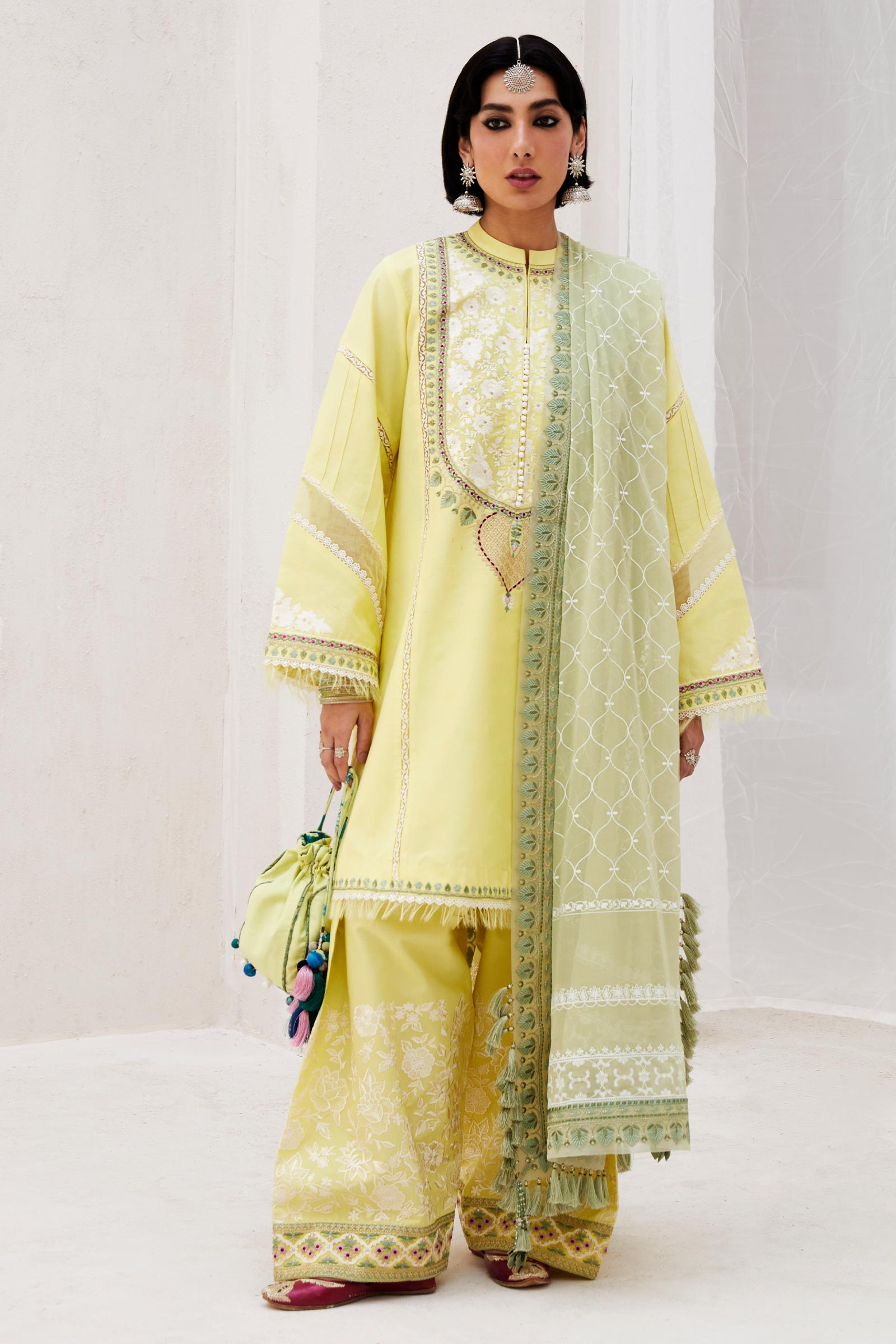 Sale– Zara ShahJahan Intl.